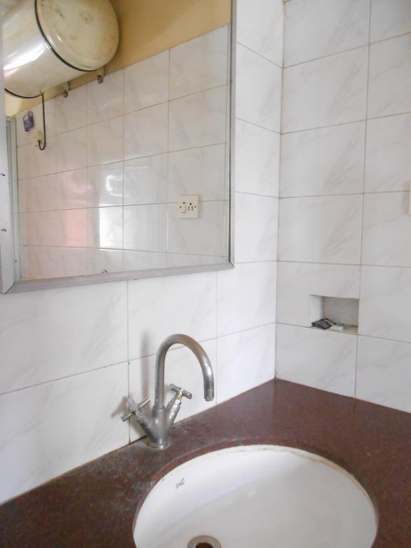 Hotel Akash Deep Calcutta Eksteriør billede