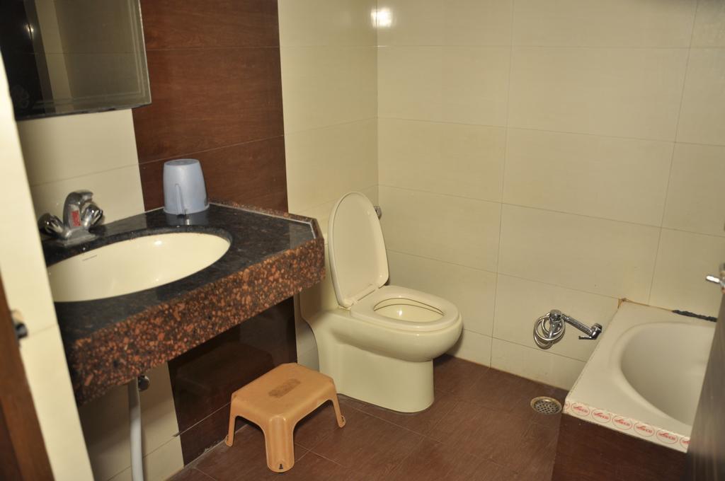 Hotel Akash Deep Calcutta Eksteriør billede